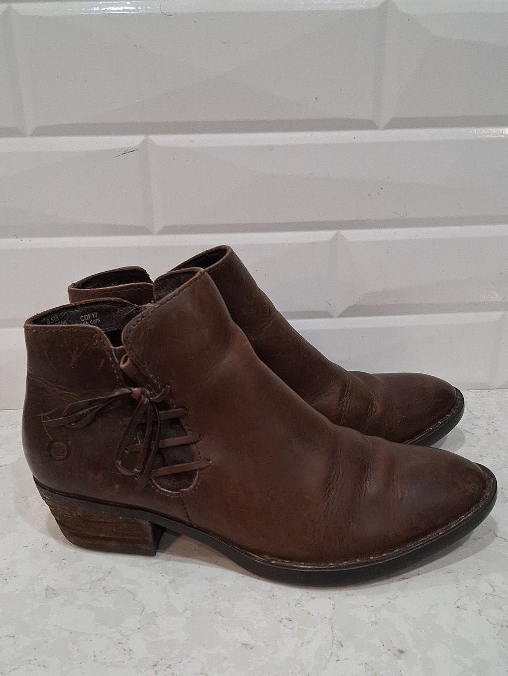 Born Bowlen Brown Leather Ankle Boots Size 6.5